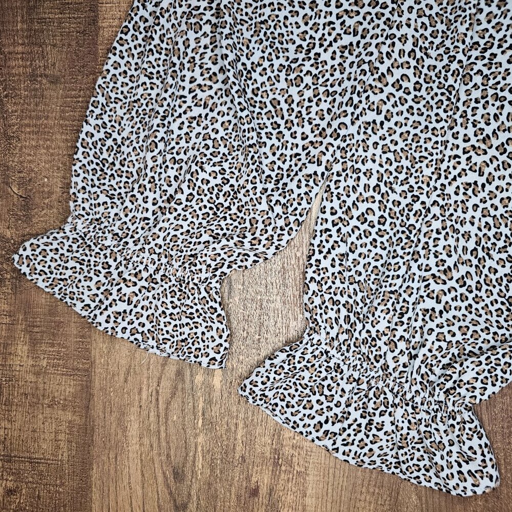 T Tahari Leopard Print Long Sleeve V Neck Button Up Blouse Top 3X - Picture 5 of 8